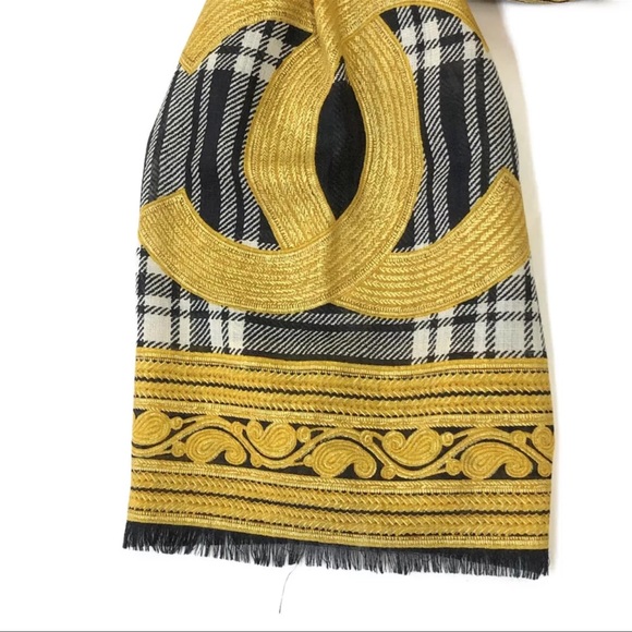 273 Chanel CC Logo Silk-Cashmere Blend Stole Scarf - Picture 3 of 8